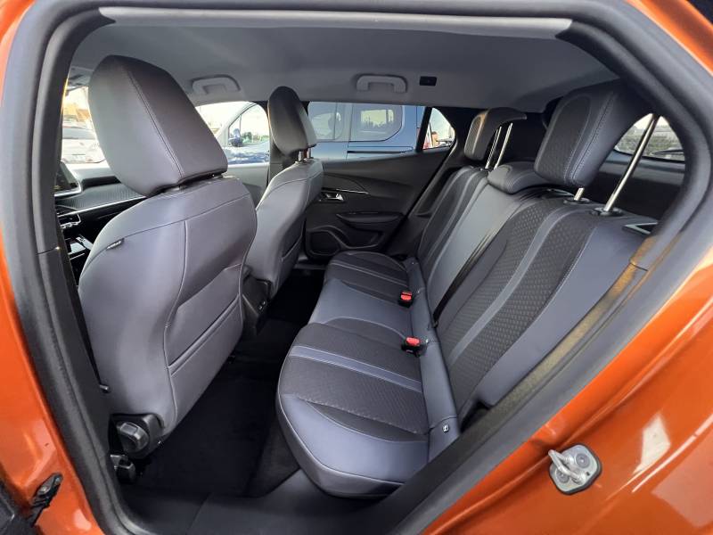 Peugeot 2008 Allure PureTech 130 Eat8