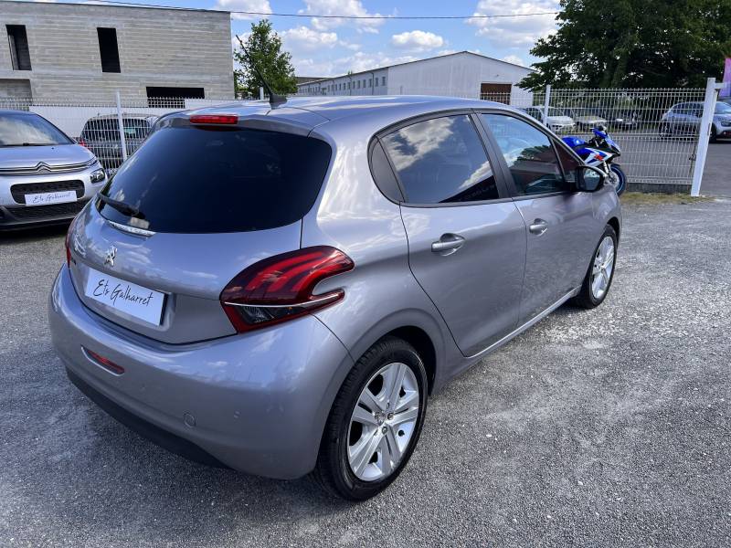 Peugeot 208 Signature 82 PureTech BVM