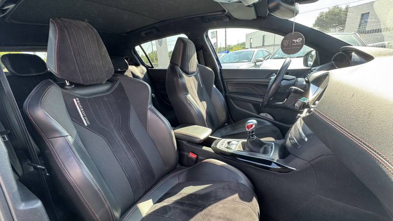Peugeot 308 GTI 270