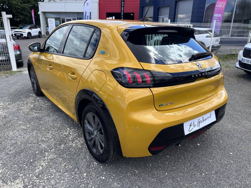 Peugeot e-208 Allure