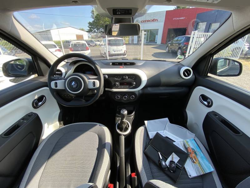 Renault Twingo Zen Tce 95 voiture occasion st medard en jalles
