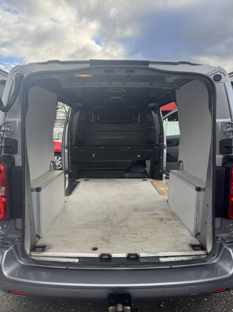 Citroën Jumpy Driver 2.0 Bluehdi 180 Eat8