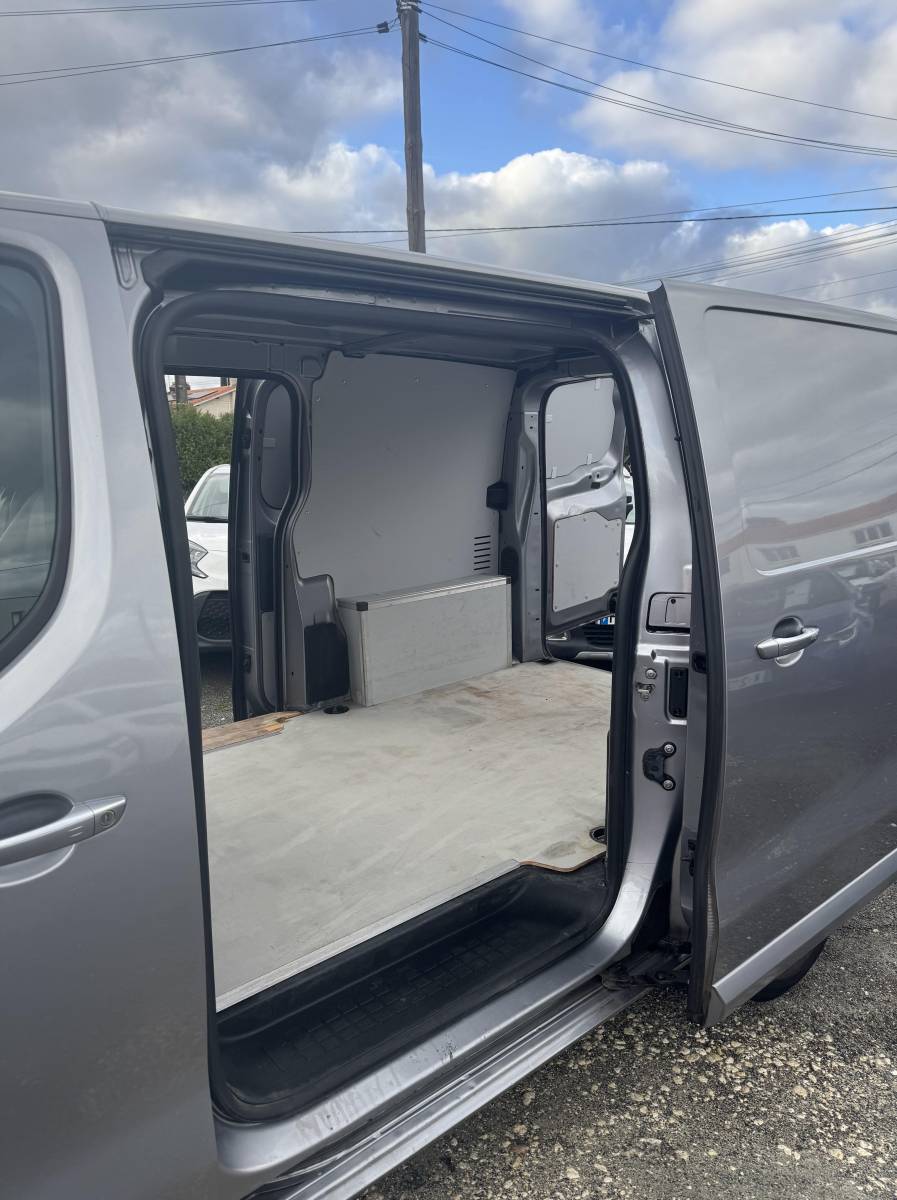 Citroën Jumpy Driver 2.0 Bluehdi 180 Eat8