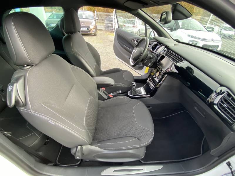 DS3 110 CONNECTED CHIC occasion 33160 chez un professionnel