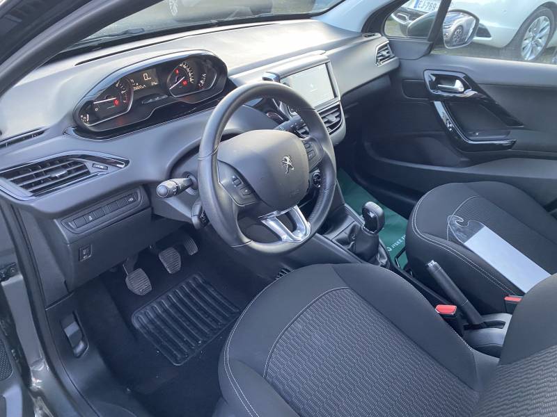 Peugeot 208 Active 82 pureTech