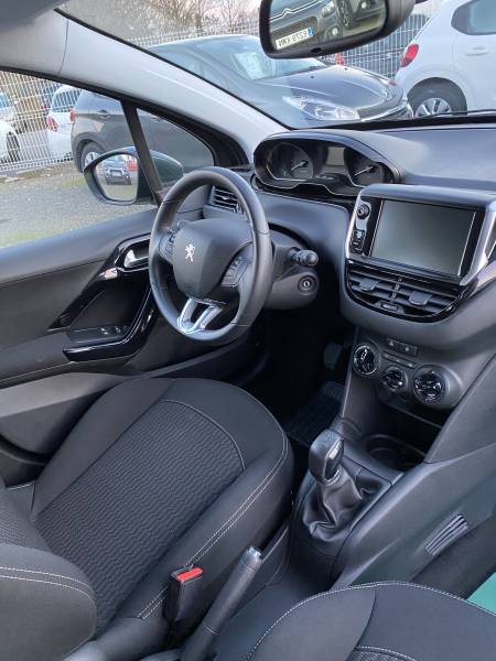 Peugeot 208 Active 82 pureTech