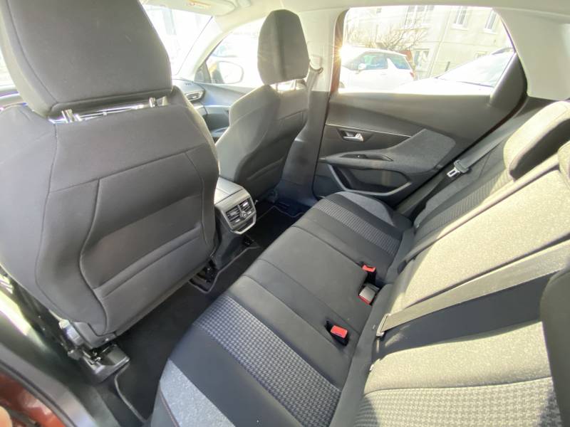 3008 Active Business 120 BlueHdi Eat6