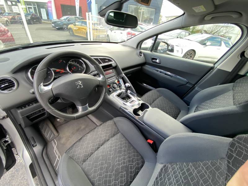 3008 Style 120 Bluehdi Bvm6