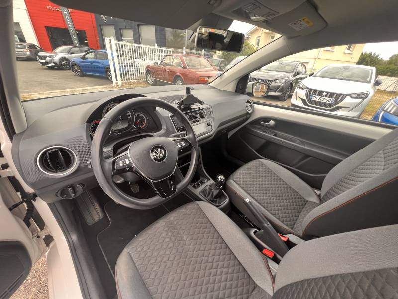 Volkswagen UP 1.0 90 Move Up