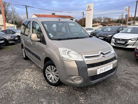 Notre zone d'activité pour ce service Où faire entretenir ma voiture Citroën dans un garage spécialisé proche de Saint-Aubin-de-Médoc 33160 ?